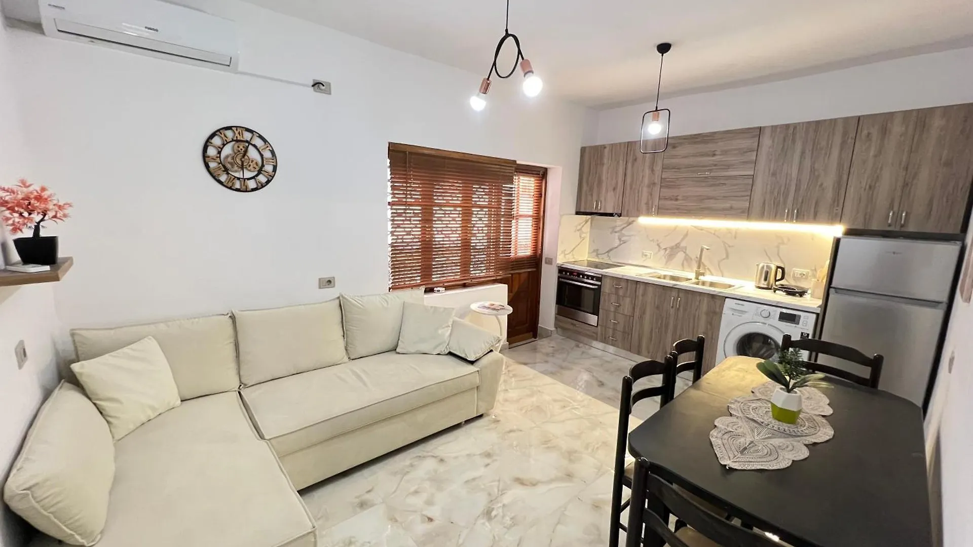 Vlora Guest House